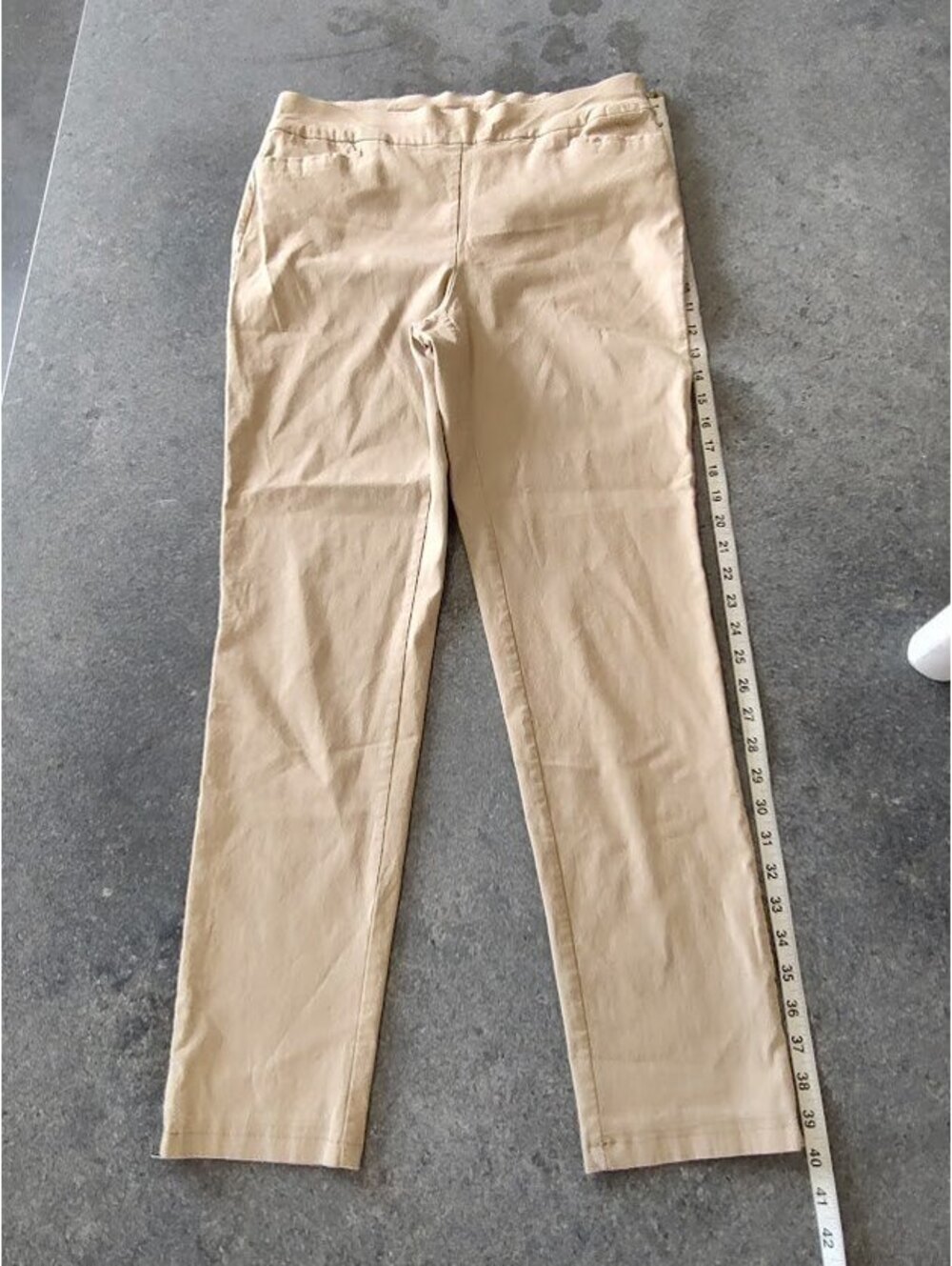 Chico's So Slimming Brigitte Slim Ankle Pull-On Pants Beige size 10T - Picture 1 of 9